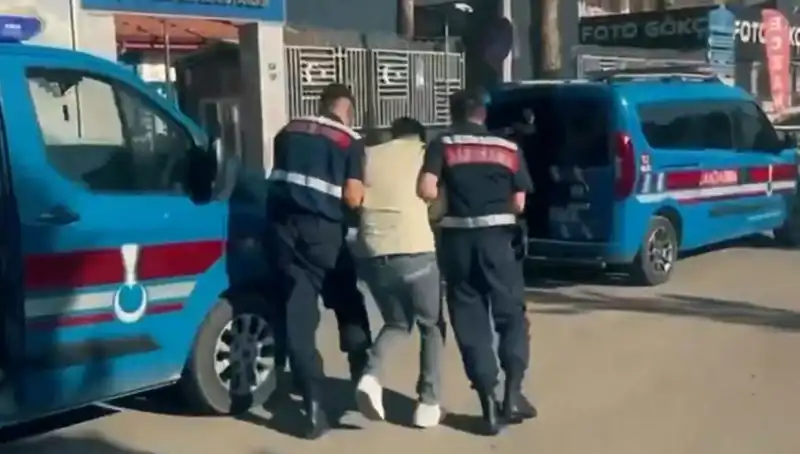 10 İl, 5 Suç Örgütüne Dev Operasyon: 74 Gözaltı!