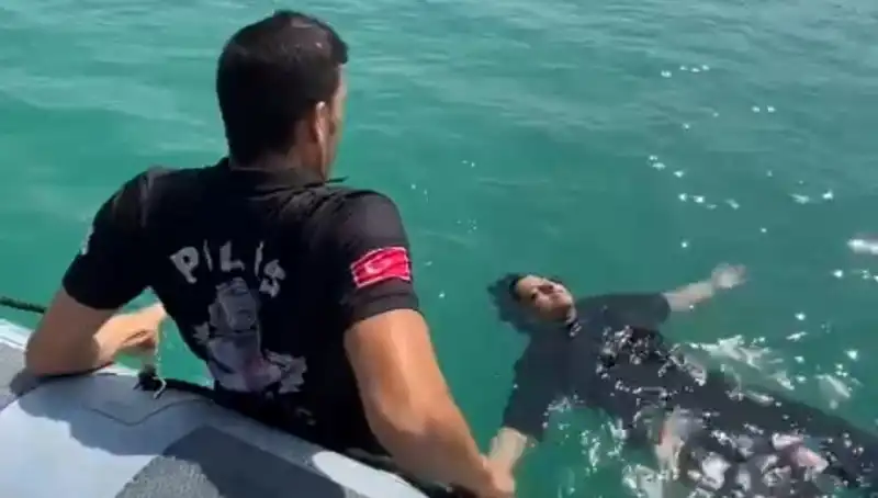 Baraj Gölüne Düşen Kadını Gemi Adamları Kurtardı: Dramatik Anlar