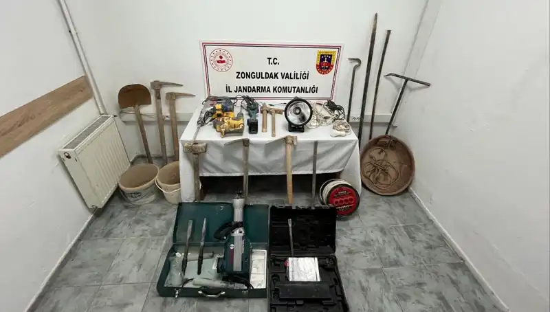 Çaycuma’da Kaçak Kazı Yapan 5 Kişi Yakalandı, Tarih Fısıldıyor!