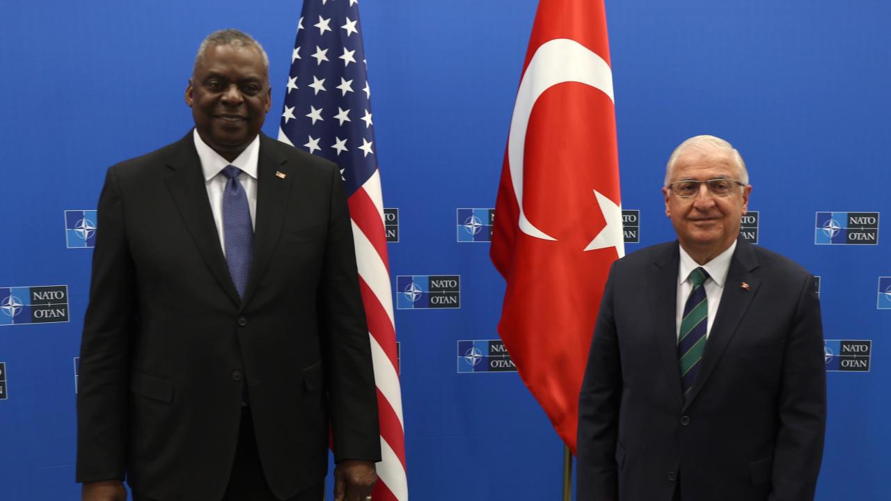 Bakan Güler, ABD'li mevkidaşıyla Görüştü
