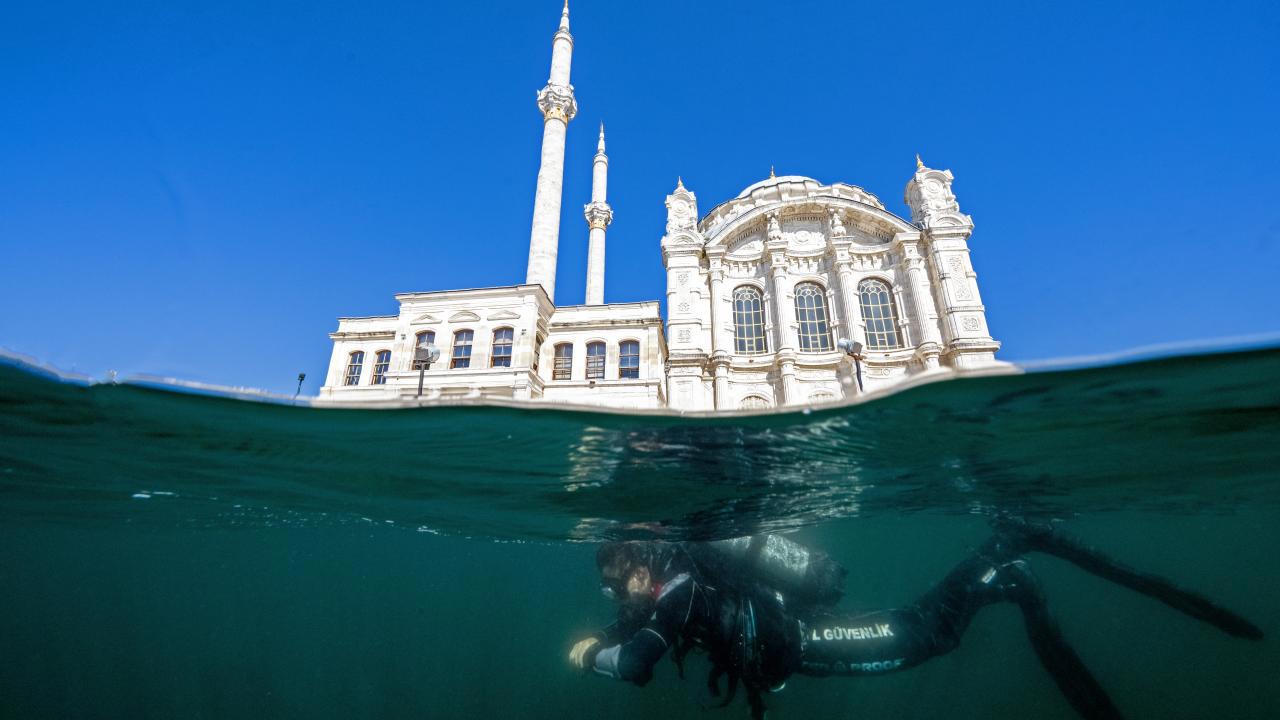İstanbul Boğazı'nda Su Altı Kamerasıyla Görüntüler Kaydedildi