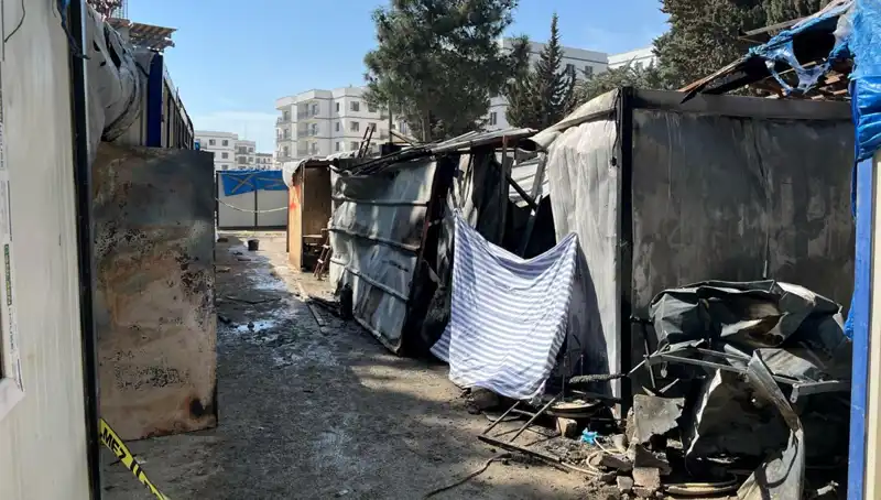 İşçilerin Kaldığı Konteynerde Çıkan Yangın, Korku Dolu Anlar Yaşattı