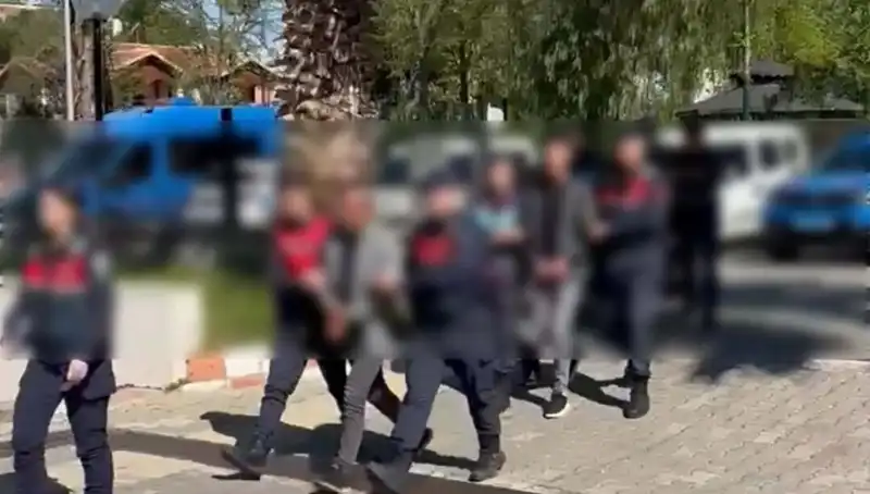 Aydın’da Kan Donduran Olay: Para Gaspetti, Benzinle Yakmaya Çalıştılar!