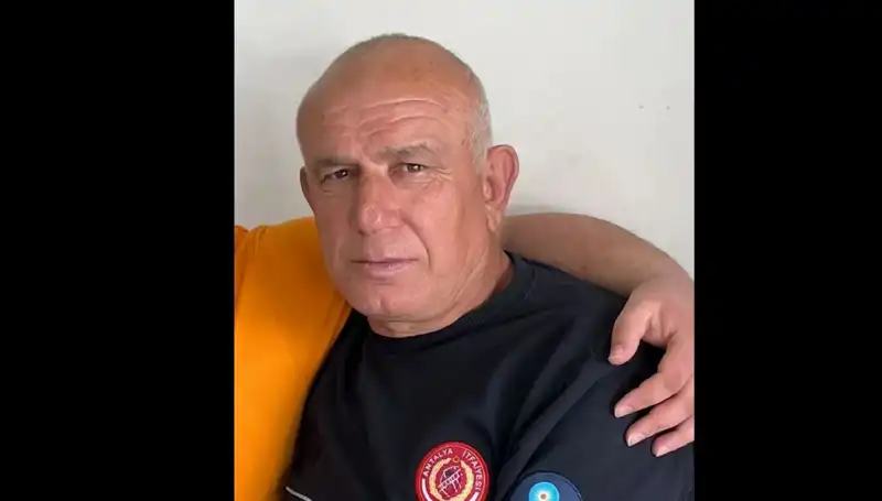 Mantar Koleksiyonu Sonrası İtfaiyecinin Ölümü: Gizemli Olayın Detayları
