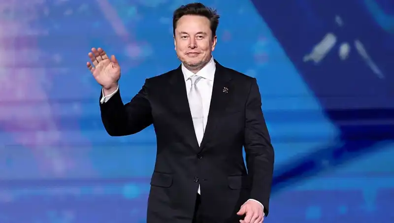 Tesla'nın Gizemli "Canavarı": Neden Rafa Kaldırıldı?