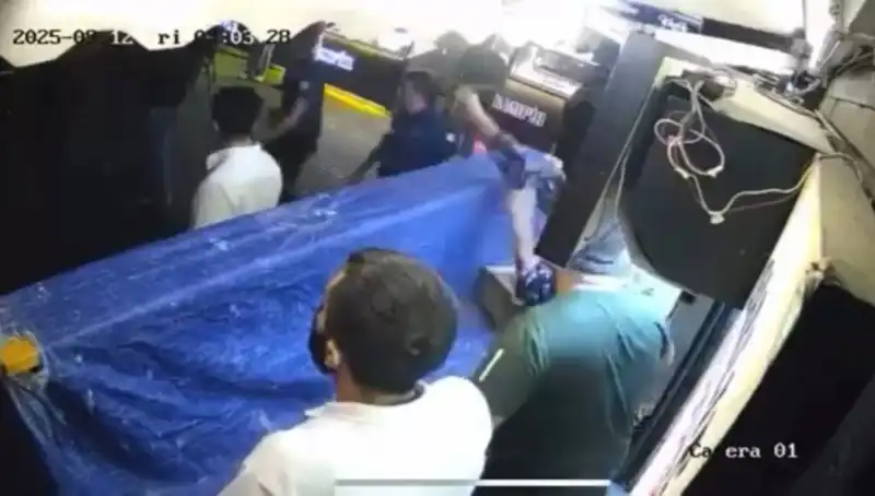 Ortaköy'de Olaylı Gece: Tekme Tokat Çatışma Sokakları Sarstı