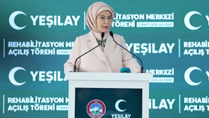 Emine Erdoğan'dan Bağımlılıkla Mücadele İçin Önemli Mesajlar