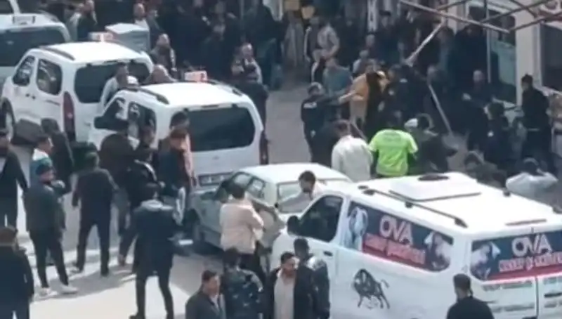 Erciş’te Taşlı Sopalı Kavga: 7 Gözaltı ve Olayın Ardındaki Sebepler