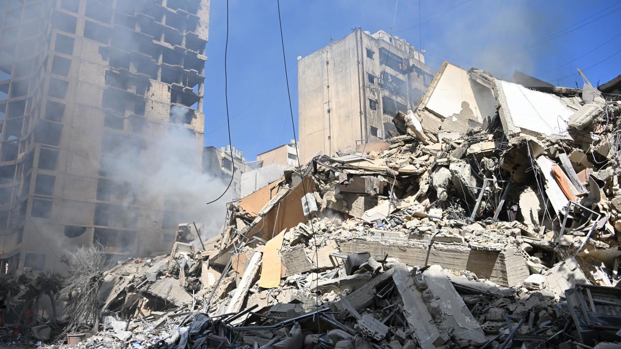 Katil İsrail'in Lübnan'a saldırıları devam ediyor