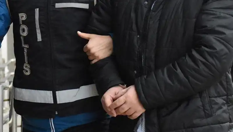 Sosyal Medyada Kadın Profiliyle 500 Milyonluk Dolandırıcılık Skandalı: 12 Tutuklama