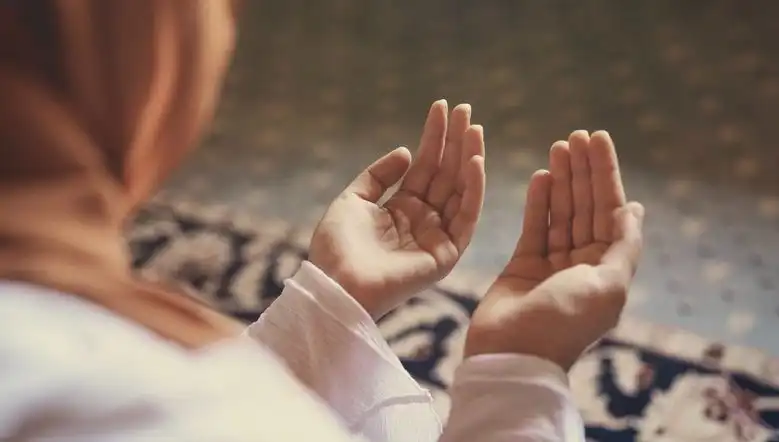 Cuma Duası: Anlamı ve Faziletiyle İslami Bir İnanç Ritueli