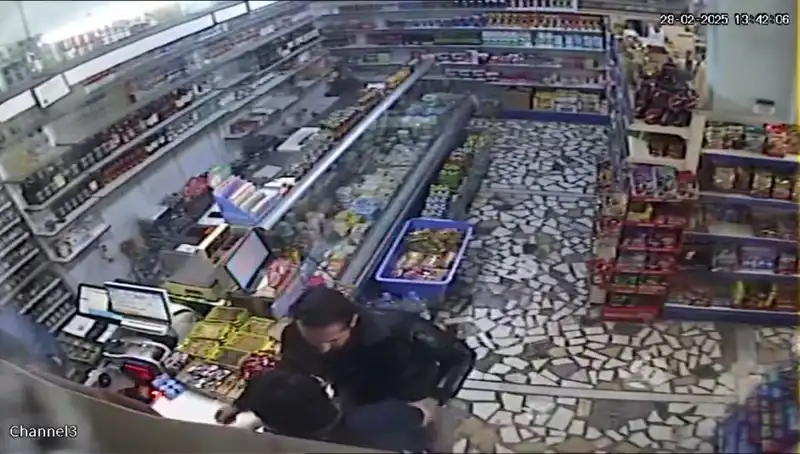 Cezaevi Firarisi Market İçinde İnanılmaz Bir Dehşet Anı Yaşattı