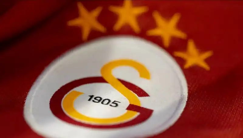 Galatasaray Divan Kurulu Toplantısı: Taraftarları Neler Bekliyor?