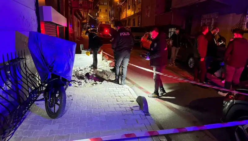 Küçükçekmece'de Plakasız Motosikletle Gerçekleşen Saldırı, Olayı Sarsan Detaylar!