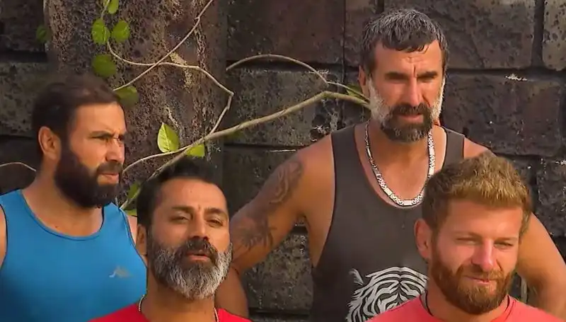 Survivor'da Şok Bir Veda: Kader Barış ve Yemek İttifakını Ayırdı!