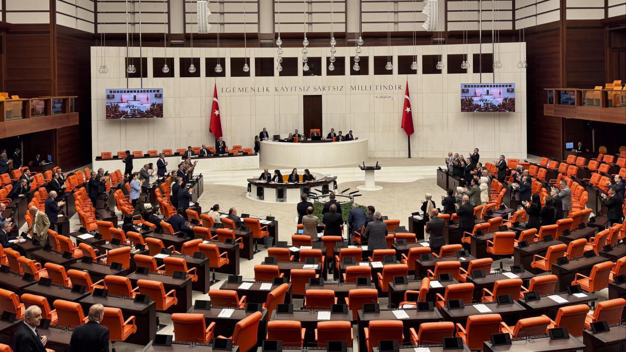 Çakar ve Ruhsatsız Silah Cezaları Artırıldı