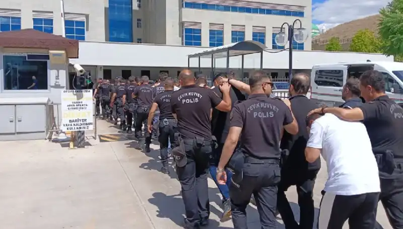 Ankara'da Haraç Çetesi Operasyonu: Avukatlar da İçinde