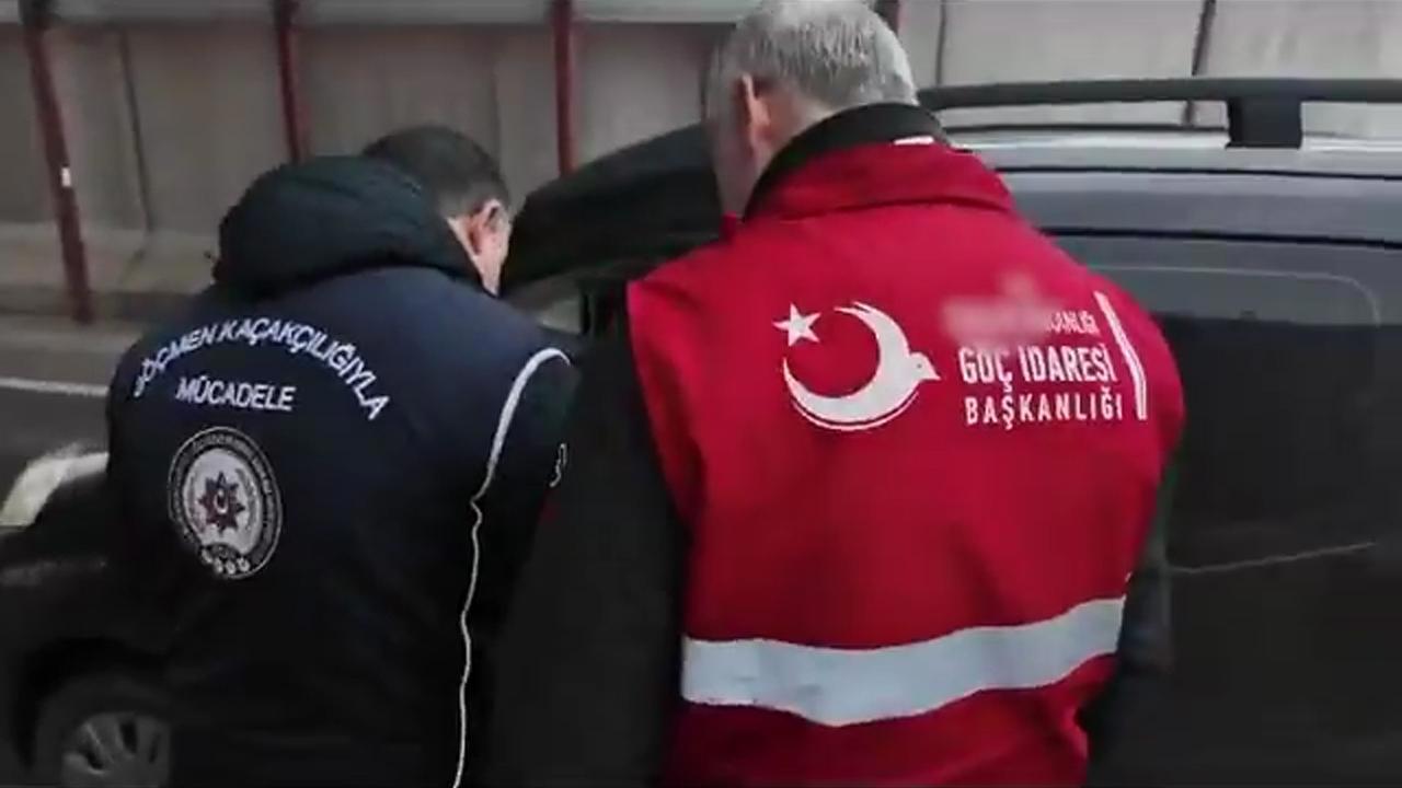 Bakan Yerlikaya'dan Göçmen Kaçakçılarına Operasyon