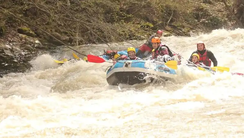 Rafting Meraklıları Debi Artışıyla Doğa Harikalarına Koşuyor