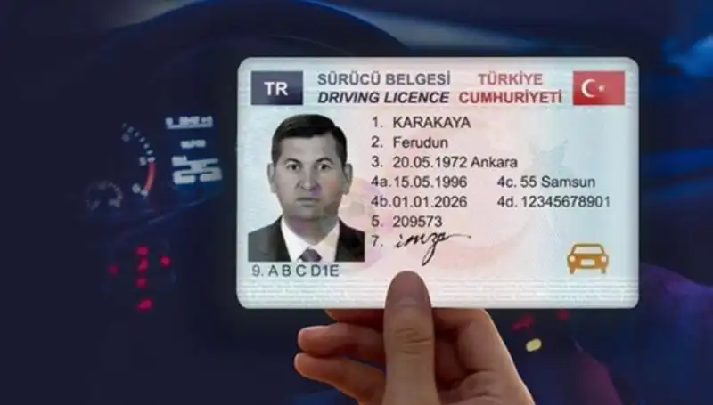 Eski Tip Ehliyetinizi Yenilemek İçin Son Tarih Geldi: NVİ Uyardı!