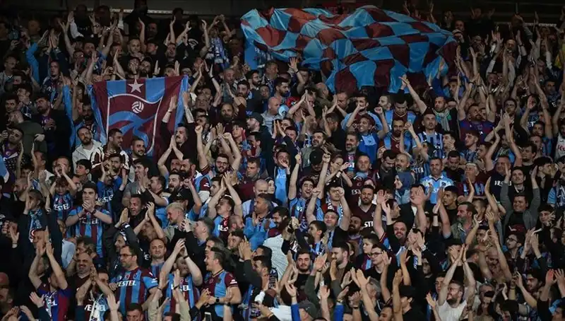 Trabzonspor ve Galatasaray Maçı Biletleri Tükenecek Gibi!