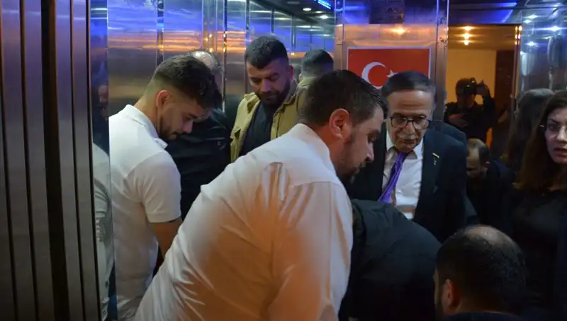Volkan Konak Anmasında Kalp Krizi: Müziğin Ustası Hayatını Kaybetti