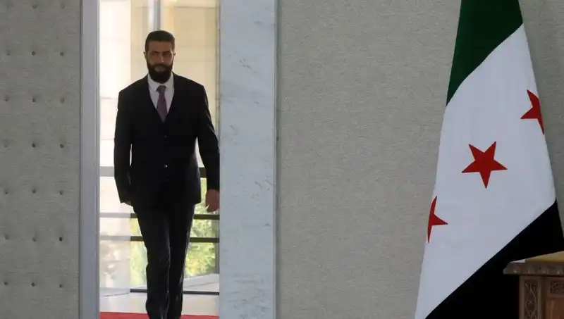 Paris’te Tarihi Zirve: Fransa, Yeni Suriye’nin İnşasına Destek Veriyor