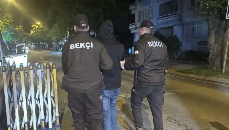 Edirne'de Düzensiz Göç Operasyonu: 4 Kişi Yakalandı