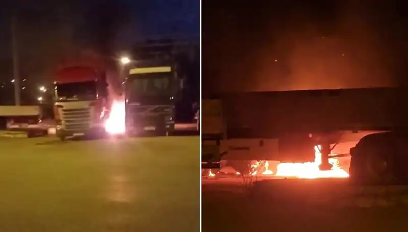 Park Halindeki Tırlar Korkunç Bir Yangınla Alev Alev Yandı