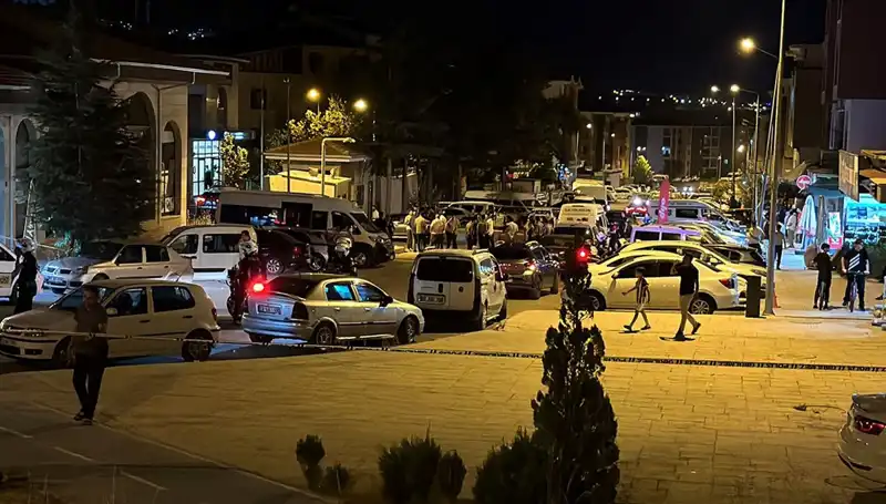 İki Aile Arasında Yaşanan Tartışmada Korkutan Kavga: 3 Yaralı