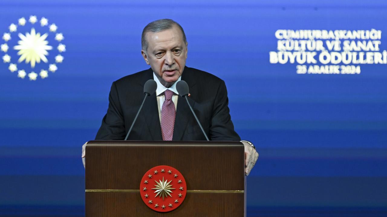 Cumhurbaşkanı Erdoğan Kültür ve Sanat İnsanlarına Destek Olmaya Devam Edecek