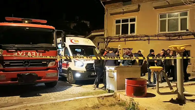 Kadıköy'de Korkunç Olay: Yaşlı Adamın Yanmış Cansız Bedeni Bulundu